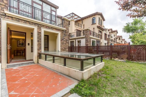 烟台养马岛龙湖冠美度假别墅